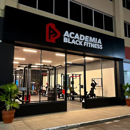 Academia Black Fitness