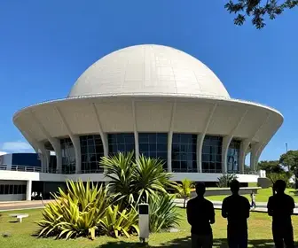 Descubra o Planetário do Centro de Ciências da UFJF em Juiz de Fora